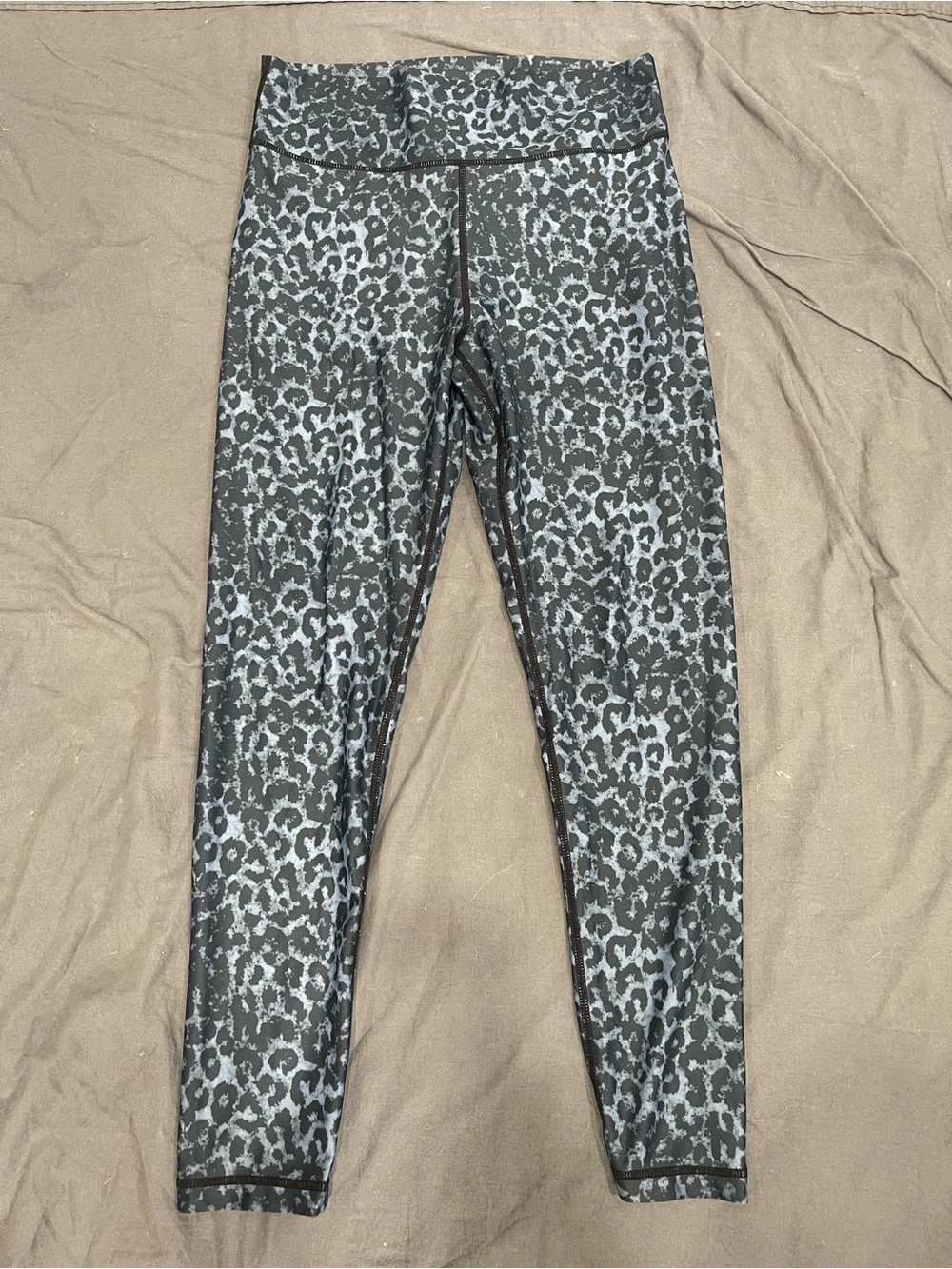 ZYIA Black and Blue Leopard High-Rise Scrunchy Butt Leggings
